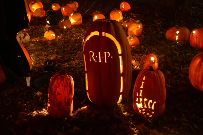 Halloween Photoshoot Ideas: Capturing Spooktacular Moments
